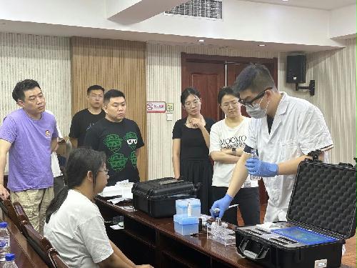 鞍山市人民检察院举办公益诉讼快检设备培训会